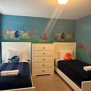 Holiday home Modern Vacation With Private Pool Cg1593, Davenport