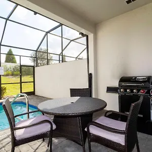 Holiday home Beautiful Townhouse With Pool Close To, Davenport